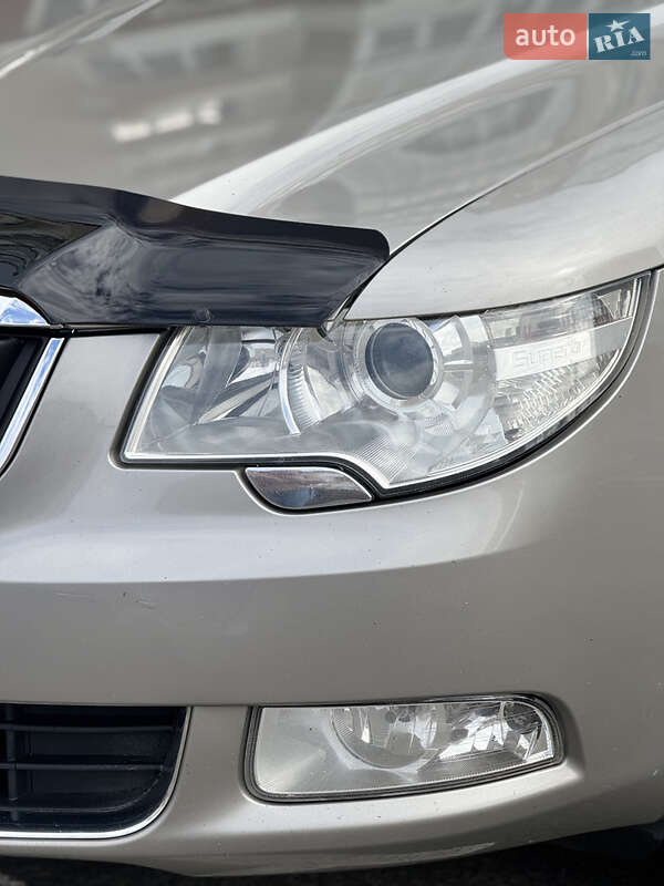 Ліфтбек Skoda Superb 2013 в Умані