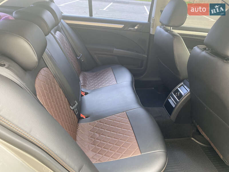 Ліфтбек Skoda Superb 2013 в Умані