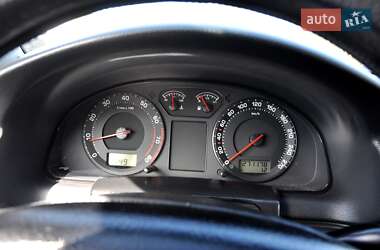 Лифтбек Skoda Superb 2005 в 