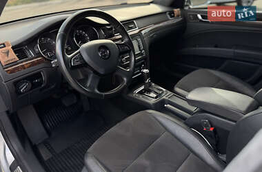 Лифтбек Skoda Superb 2013 в 