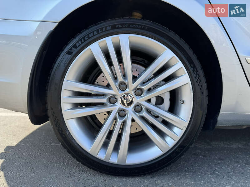 Лифтбек Skoda Superb 2013 в Киеве фото 58 Лифтбек Skoda Superb 2013 в Киеве