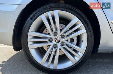 Лифтбек Skoda Superb 2013 в 
