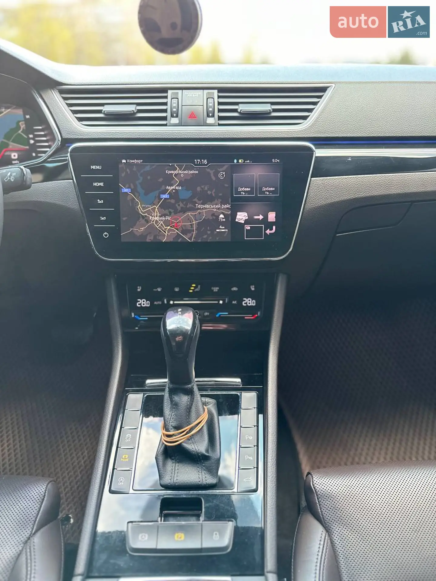 2016 Skoda Superb - мініатюра 8