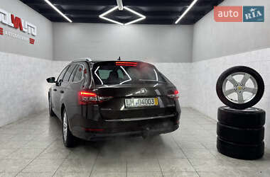 Универсал Skoda Superb 2019 в 