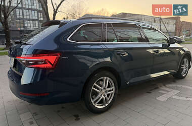 Универсал Skoda Superb 2022 в 