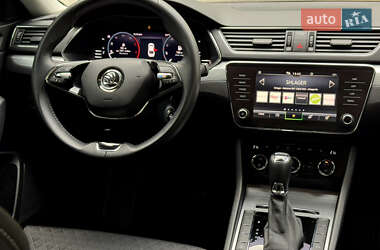 Лифтбек Skoda Superb 2022 в 