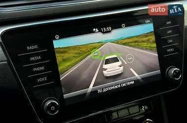 Лифтбек Skoda Superb 2022 в 