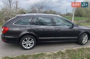 Skoda Superb 2011 Skoda Superb 2011