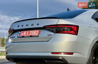 Лифтбек Skoda Superb 2020 в 