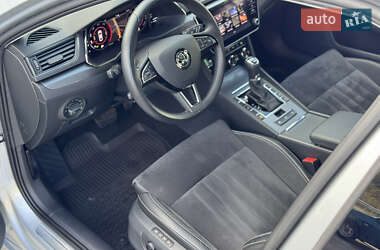 Лифтбек Skoda Superb 2020 в 