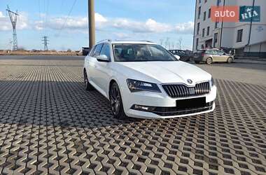 Универсал Skoda Superb 2017 в 