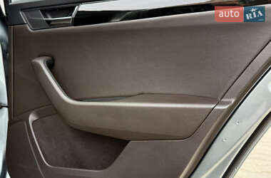 Лифтбек Skoda Superb 2016 в 