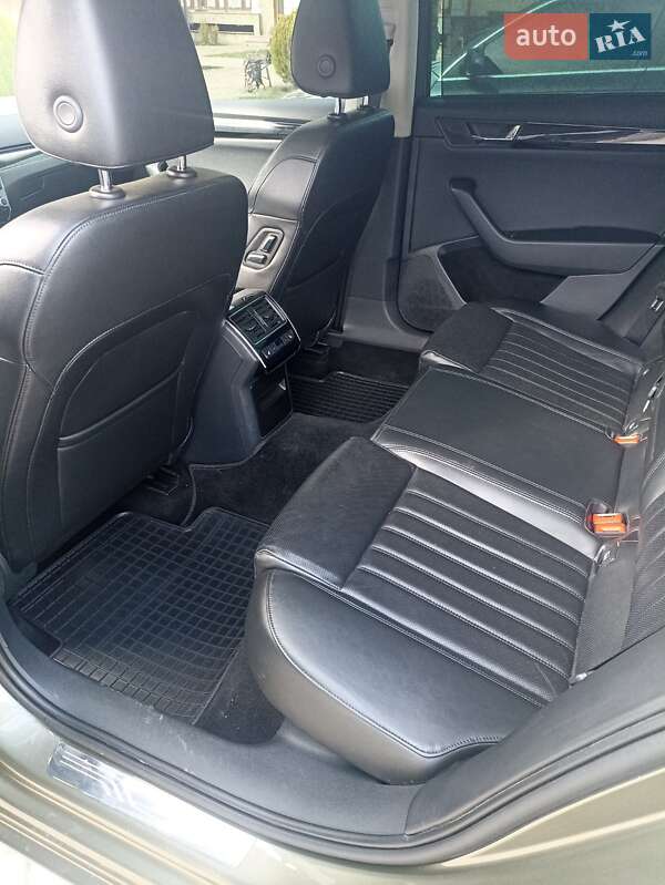 Лифтбек Skoda Superb 2016 в Яремче