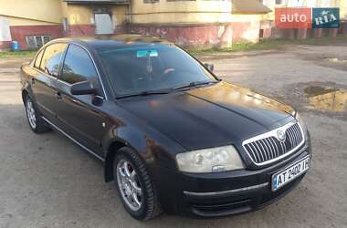 Ліфтбек Skoda Superb 2004 в 