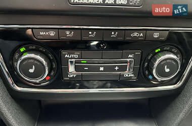 Лифтбек Skoda Superb 2013 в 