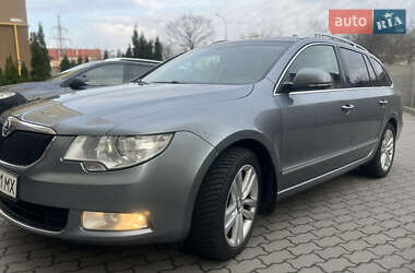 Skoda Superb 2012 Skoda Superb 2012