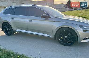 Универсал Skoda Superb 2018 в 