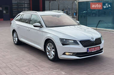 Универсал Skoda Superb 2018 в 