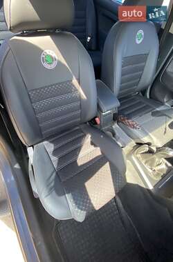 Лифтбек Skoda Superb 2005 в 