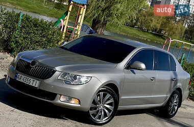 Skoda Superb 2012 Skoda Superb 2012