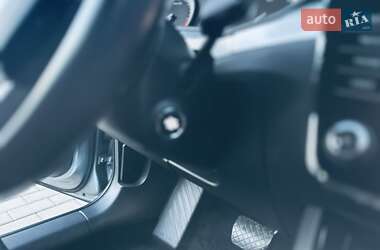 Лифтбек Skoda Superb 2019 в 