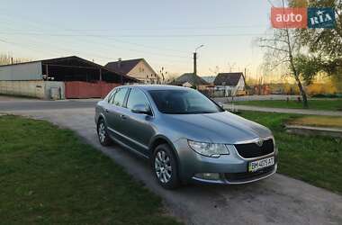 Лифтбек Skoda Superb 2011 в 