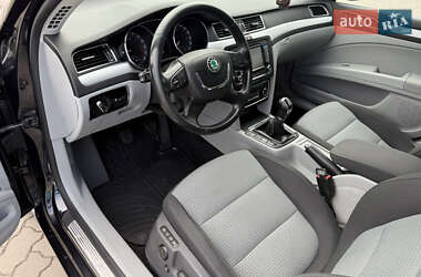 Универсал Skoda Superb 2011 в 