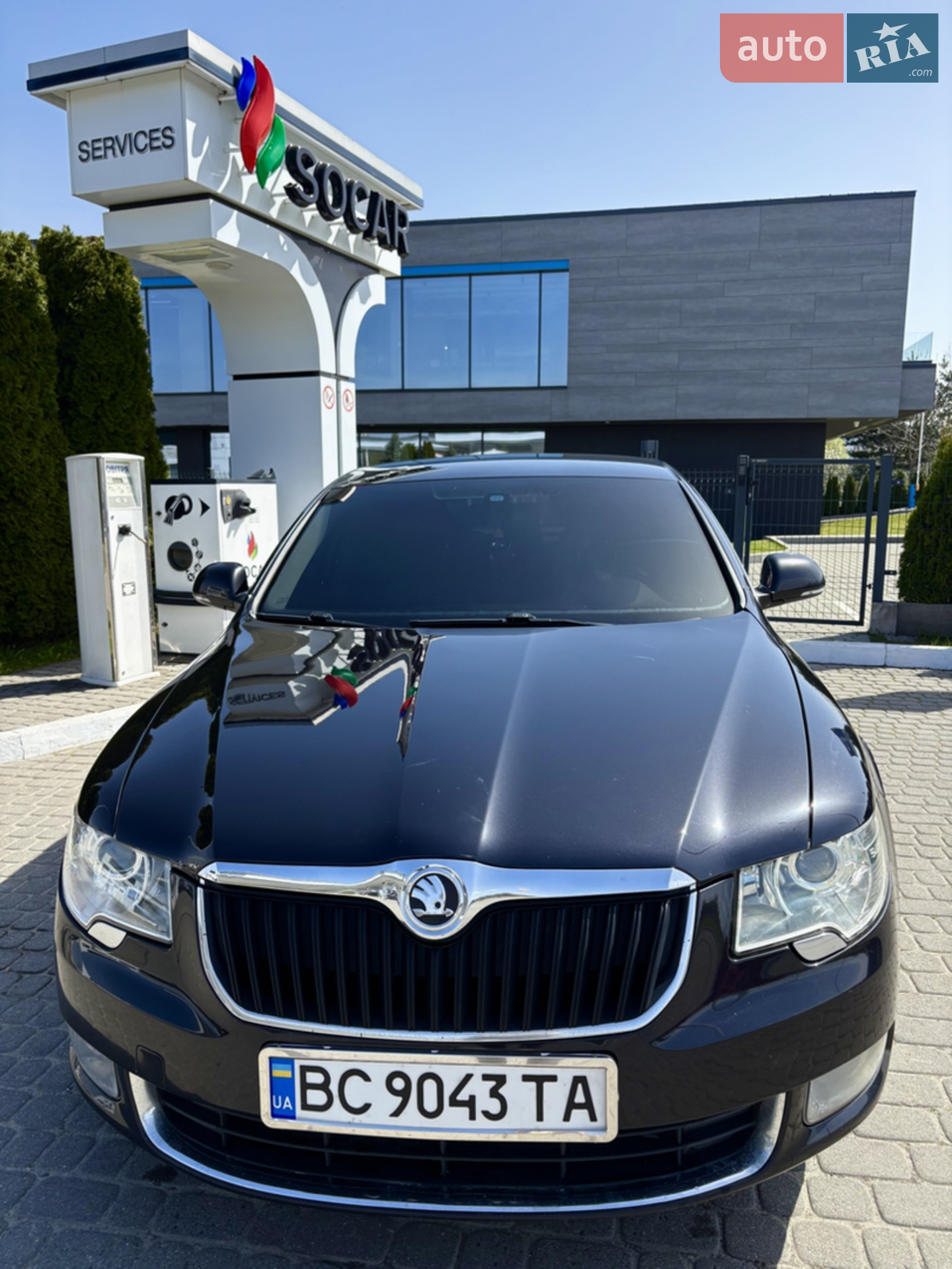 2010 Skoda Superb - мініатюра 2