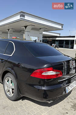 Лифтбек Skoda Superb 2010 в 