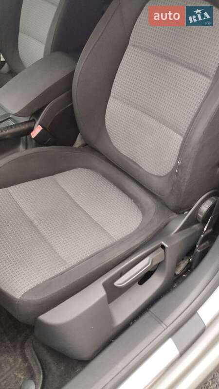 Лифтбек Skoda Superb 2011 в Львове