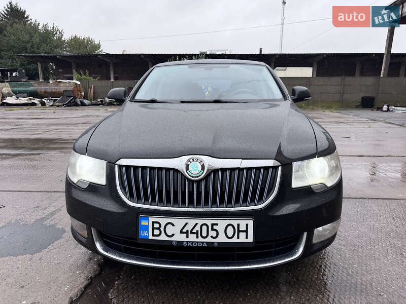 Skoda Superb 2012