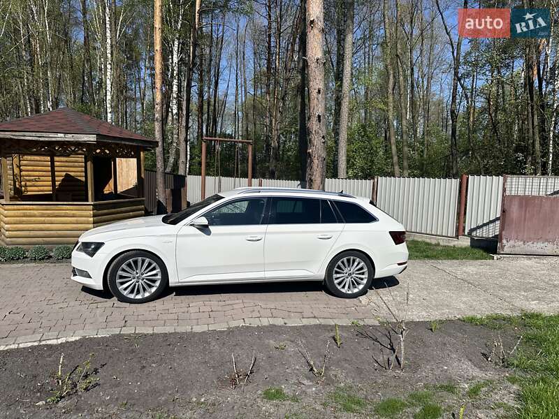 Универсал Skoda Superb 2019 в Киеве