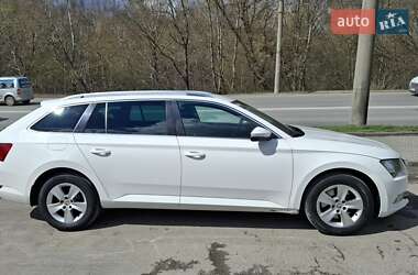 Універсал Skoda Superb 2016 в 