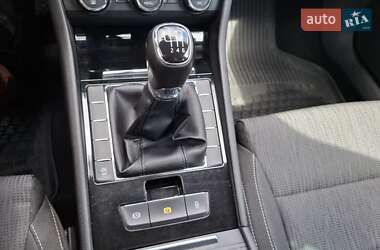 Універсал Skoda Superb 2016 в 