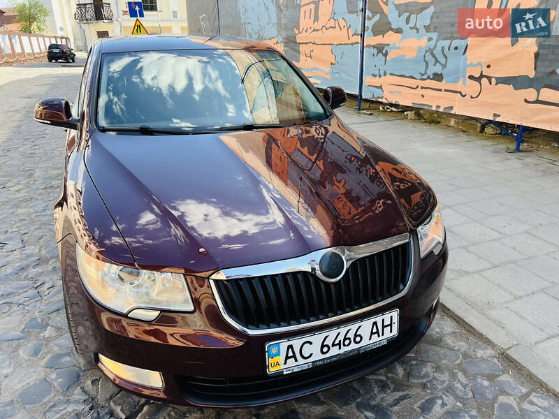 Skoda Superb 2012