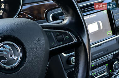 Ліфтбек Skoda Superb 2014 в 