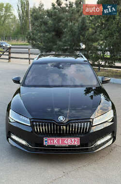 Універсал Skoda Superb 2020 в 