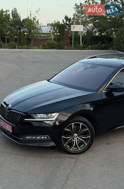 Універсал Skoda Superb 2020 в 