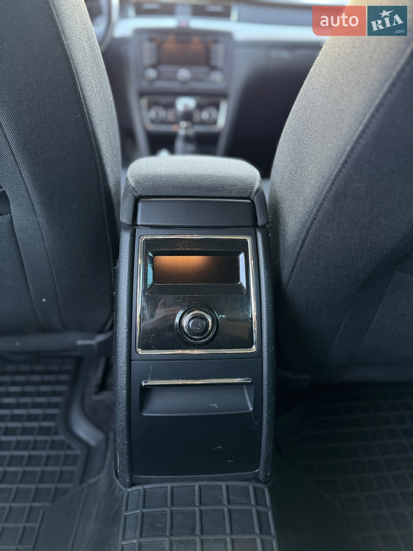 2013 Skoda Superb - мініатюра 15