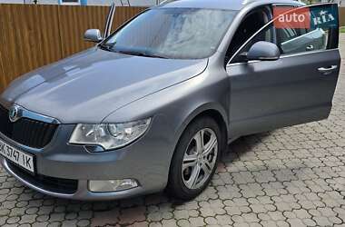 Skoda Superb 2011 Skoda Superb 2011