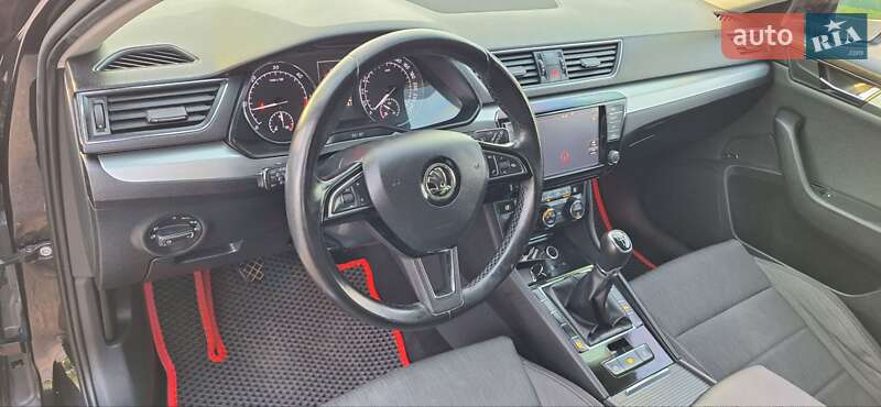 Універсал Skoda Superb 2016 в Новоархангельську