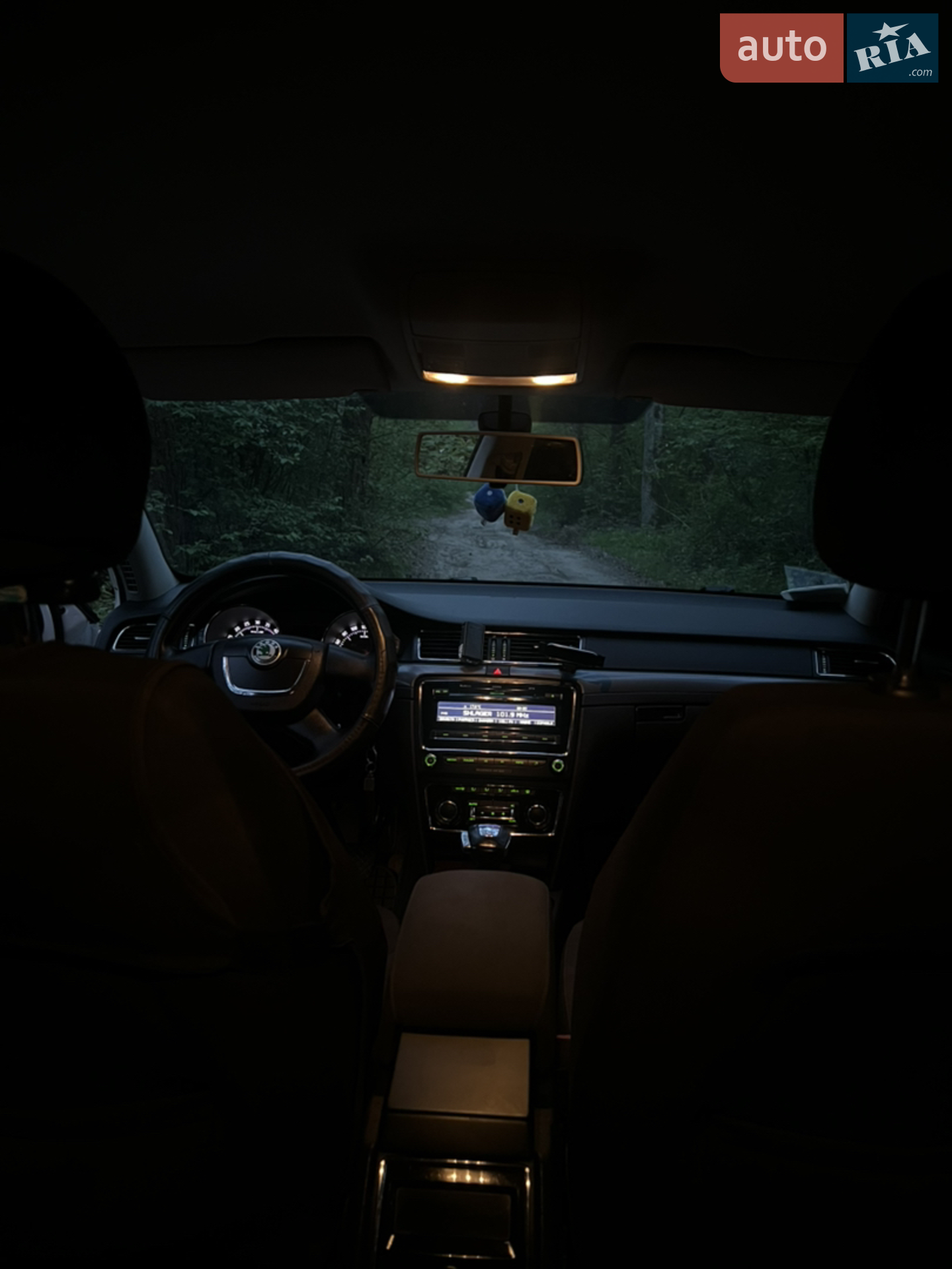 2010 Skoda Superb - мініатюра 22