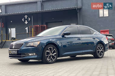Лифтбек Skoda Superb 2018 в 