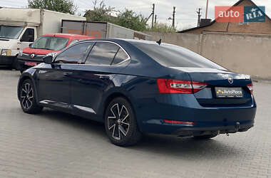 Лифтбек Skoda Superb 2018 в 
