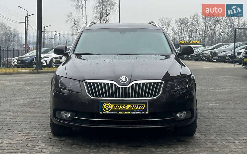 Универсал Skoda Superb 2013 в Черновцах