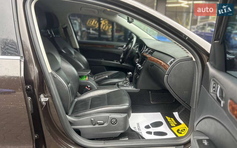 Универсал Skoda Superb 2013 в Черновцах