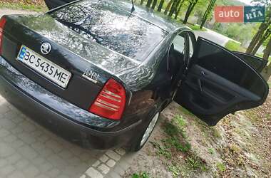 Лифтбек Skoda Superb 2006 в 