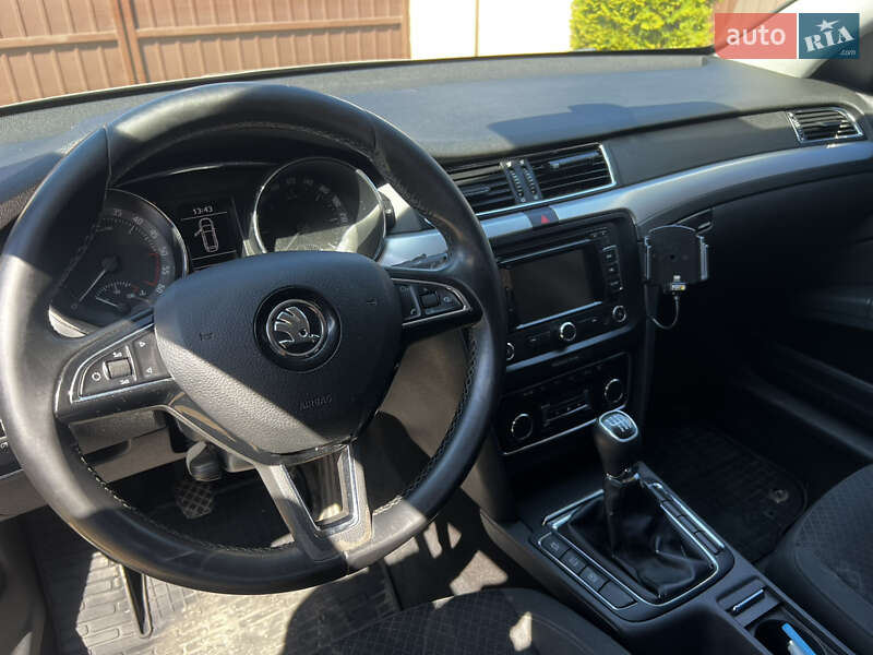 Универсал Skoda Superb 2015 в Мукачево