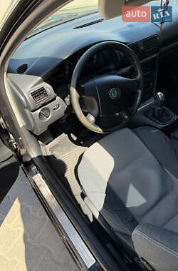 Лифтбек Skoda Superb 2008 в 
