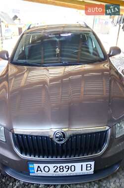 Skoda Superb 2011